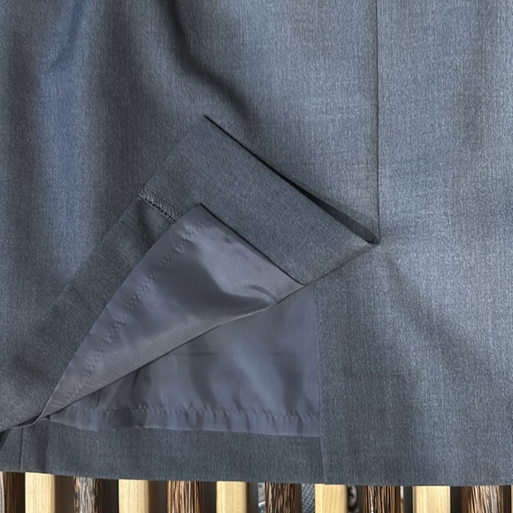 NWT Woman’s Saks Fifth Avenue Black Label Lined Skirt - Size 6 - Picture 6 of 7